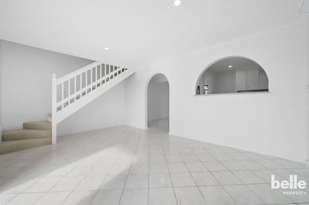 Charming 3-Bedroom Home in the Heart of North Haven - Photo 1