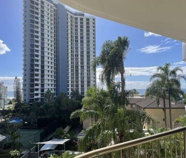 FURNISHED and Modern 2 Bedroom Unit @Surfers Paradise Gold Coast - Photo 6