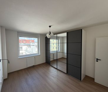 Pronájem bytu 3+kk • 72 m² bez realitkySluneční náměstí, Praha - St... - Photo 1