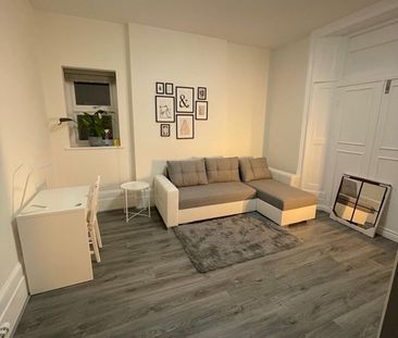 Room in a Shared House, St. Marys Road, NW10 - Photo 3