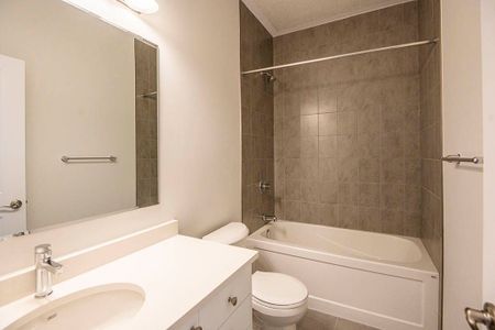 For Lease - 142 Foamflower Place Unit# A011, Waterloo, Ontario - Photo 4