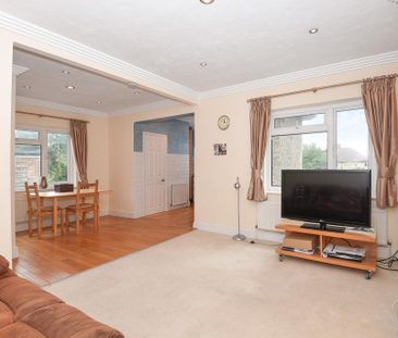 2 bedroom maisonette to rent - Photo 2