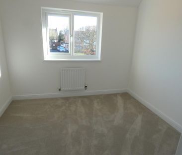 4 bedroom detached house to rent - Photo 1