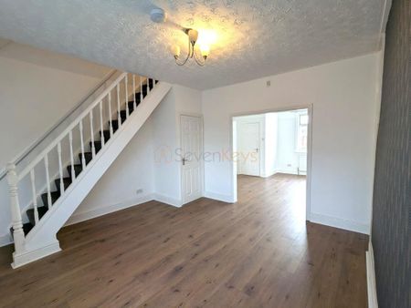 2 bedroom terraced house to rent - Photo 5