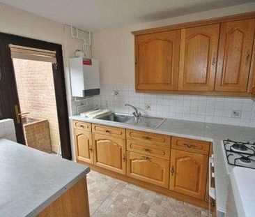 Crookham Close, Tadley, RG26 - Photo 5