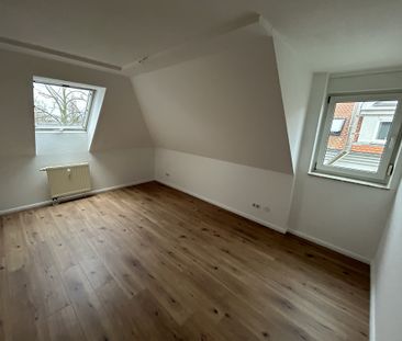 Helle 3-Raumwohnung im Herzen der Stadt ! - Photo 1