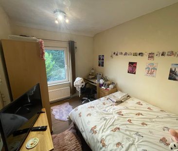 Rockingham Avenue, Tang Hall - P2169 - Photo 6