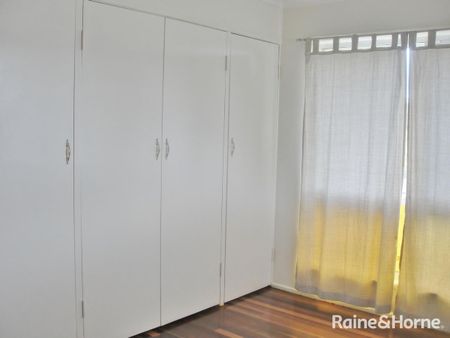 Spacious Family home in a great Location - Photo 2