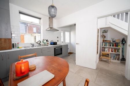 32 Harleston Street, Belfast, BT9 5FS - Photo 5