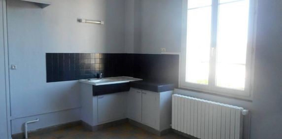 COUTANCES, centre ville - Photo 2