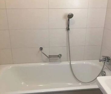 Lease renewal – 2.5 rooms, Vevey (Rue des Communaux) on: 08.01.2026 - Photo 2