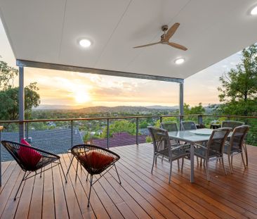 Stunning Home With Panoramic Views - Photo 1