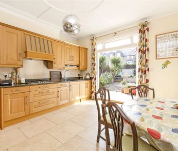 Huron Road, London, SW17 - Photo 2