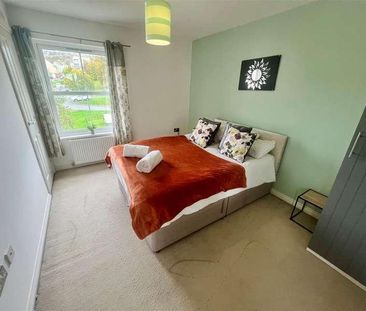 Alvington Drive Battledown, GL52 - Photo 6