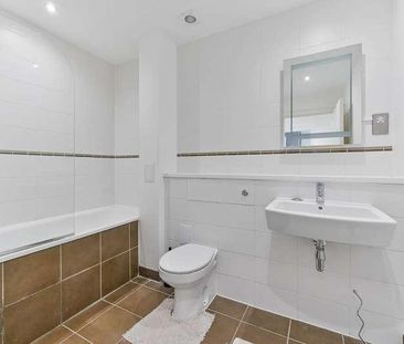 Masons Avenue, Croydon, CR0 - Photo 3