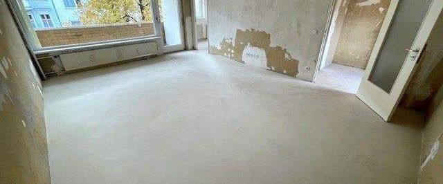 Charmantes Objekt mit viel Potenzial - Renovierungsbedürftig, aber viel Raum für Gestaltung! - Foto 1