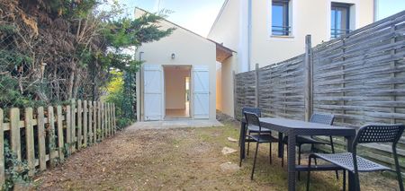 Maison Meublée CHATOU – Jardin - Photo 4