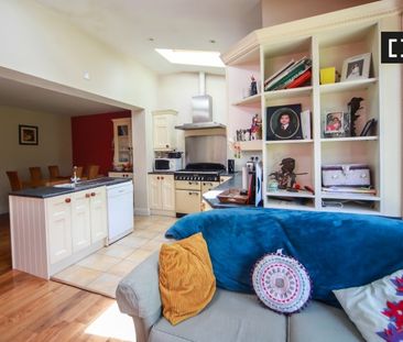 Snug room for rent in 3-bedroom house, Knocklyon, Dublin - Photo 2