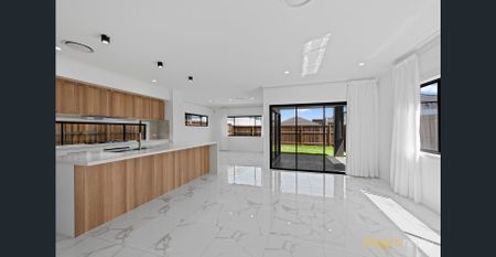 Luxury Family 4 Bedrooms Home! In the Heart of Rochedale - Photo 5