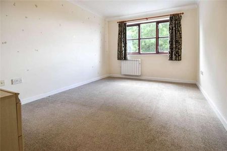 Priory Gardens, Union Lane, Droitwich, Worcestershire, WR9 - Photo 2