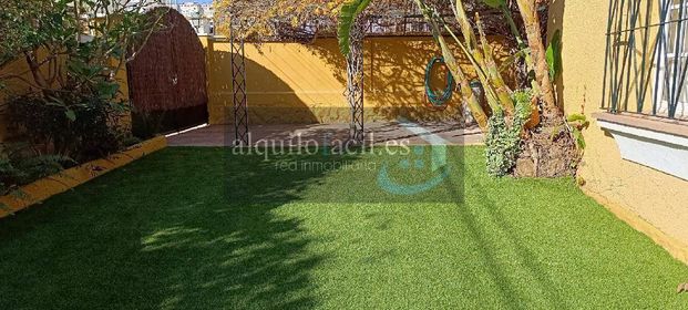 Chalet en alquiler en Benalmadena Costa, Benalmadena - Photo 1