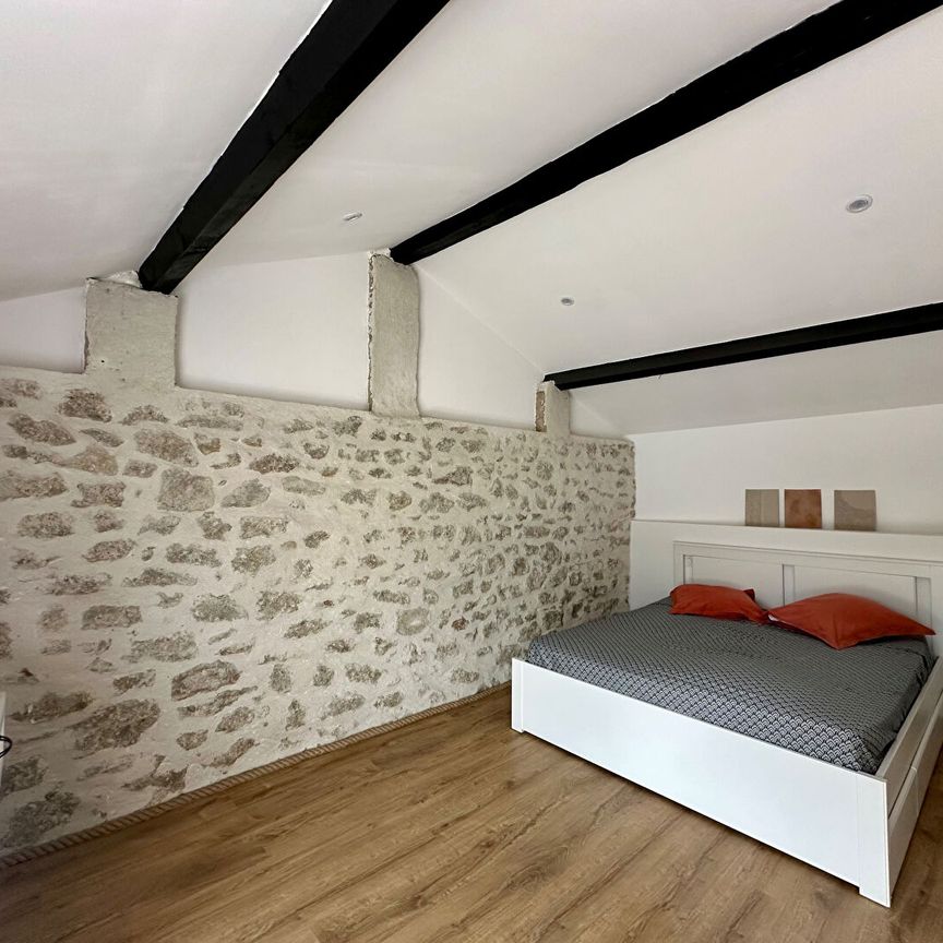 Location maison 4 pièces, 102.00m², Verzeille - Photo 1