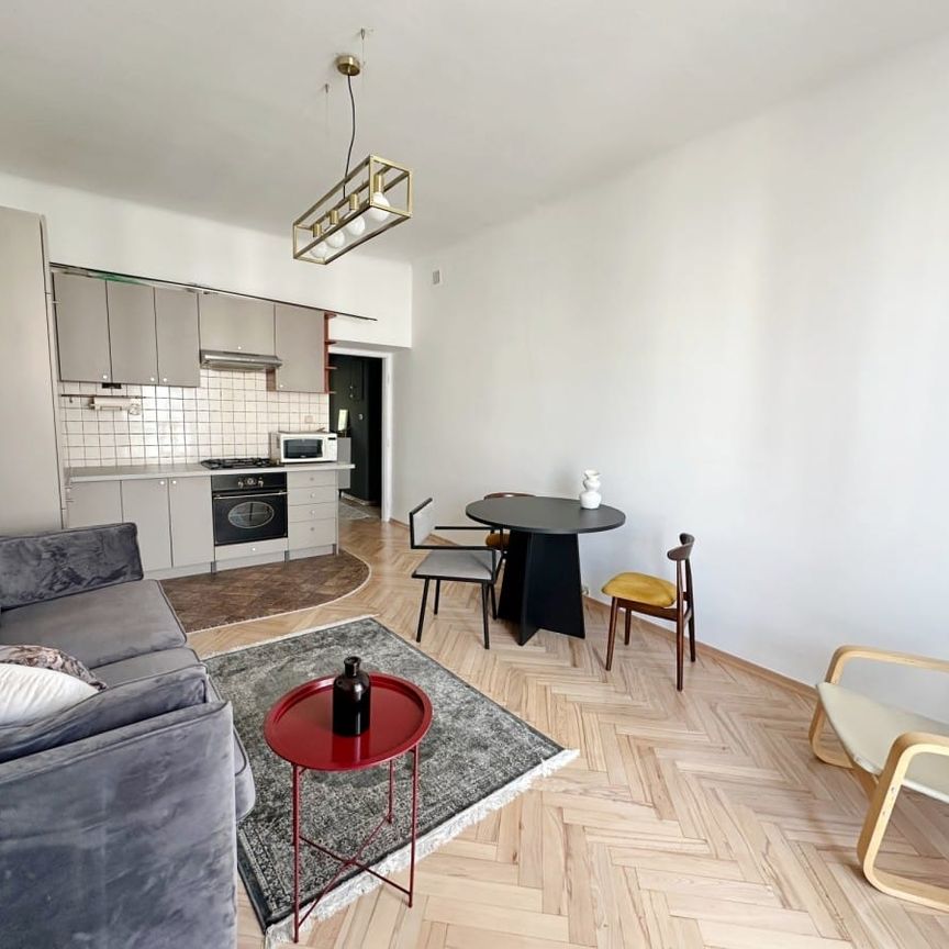 Filtry|Po remoncie|Kamienica|Balkon|2,9 m wysokie 38 m² - Zdjęcie 1