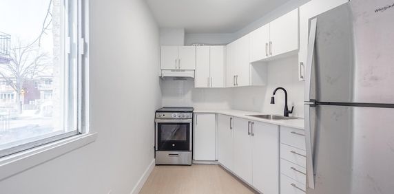 3.5 Renové Près De Bus/supermarché - Photo 2