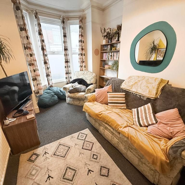 3 bedroom terraced house to rent - Photo 1