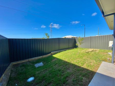 2 Willandra Way, Edgeworth - Photo 3