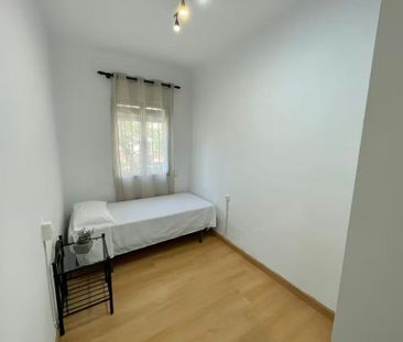 Calle Rubén Darío, Sevilla, Andalusia 41010 - Photo 5