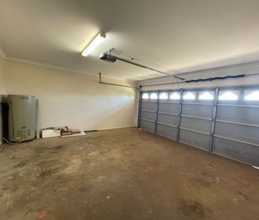 Tidy 3 Bedroom Home - Photo 6