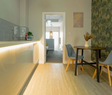 Studio Apartment – Medium Let - Photo 5