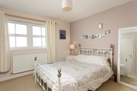 Roseberry Grove Clifton Moor York YO30 - Photo 2