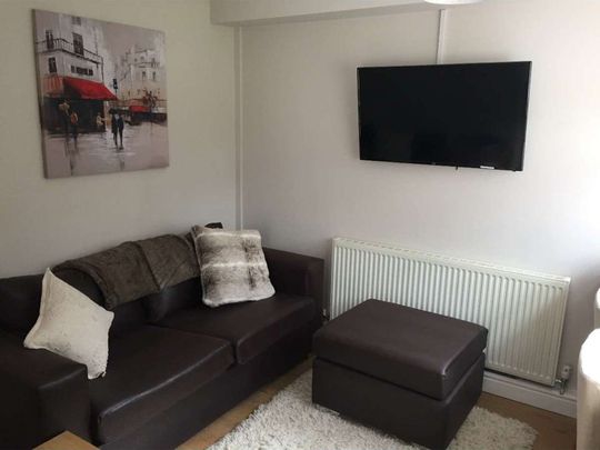 🌿 A Welcoming, Boutique House Share in Solihull Room 2 - Photo 1