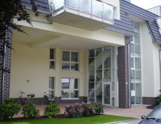 Moderne, seniorengerechte 2-Zimmer-Penthouse-Wohnung in Neukirchen-Vluyn - Photo 1