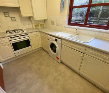 2 bedroom flat to rent - Photo 6