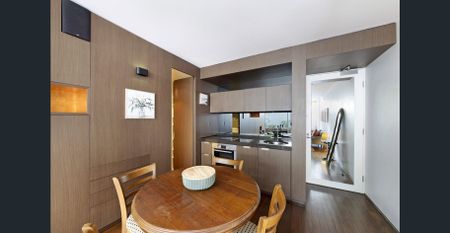 Stylish lifestyle sanctuary in award-winning resort complex - Photo 3