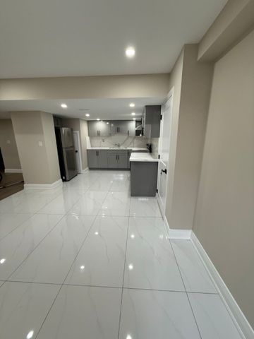 For Lease - 213 Danny Wheeler Boulevard, Georgina, Ontario - Photo 5