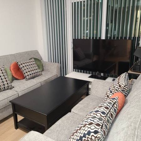 2 BR Apt Monthly – Wifi/Laundry/Workstation/Subway/Parking - Photo 1