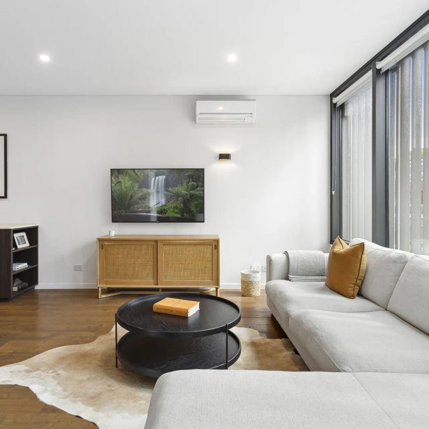 Holding Fee Paid - Martha Willder 0422 378 865 - Photo 1