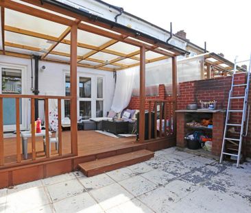 3 bedroom semi-detached house to rent - Photo 5