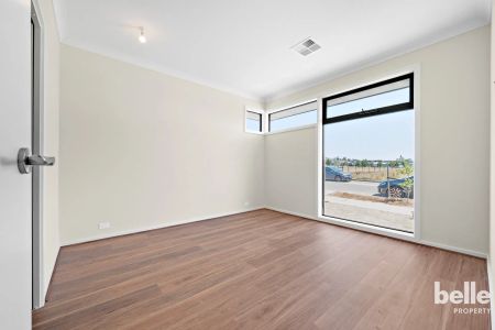 BRAND NEW Family Living in a Peaceful Mount Barker Location - Photo 2