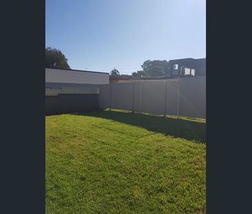 Young New Granny Flat - Photo 6