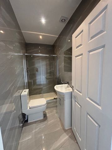 3 Bed Flat, Burnley Road, NW10 - Photo 4