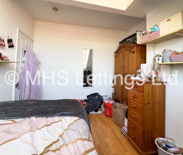 6 Bedroom Mid Terraced House for rent in Delph Mount - Photo 1