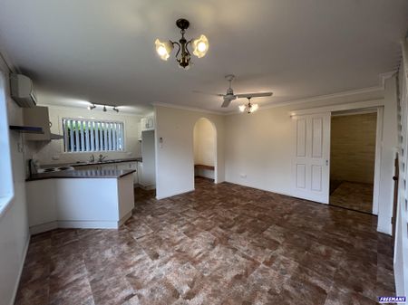 Townhouse close to CBD - Photo 4