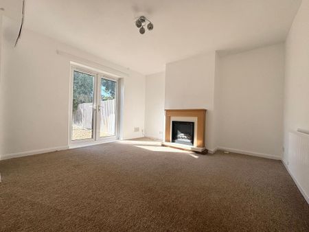 2 bedroom semi-detached house to rent - Photo 2
