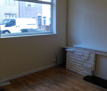 2 bedroom House for rent - Photo 5