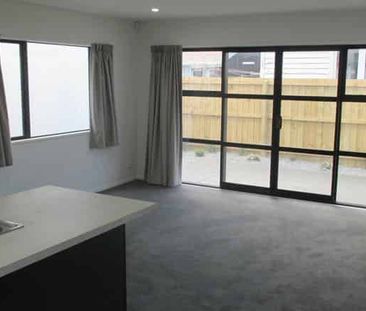 Trendy Townhouse in fabulous location - Photo 1